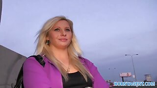უცნაური ნიმფო ოლივი  ...
